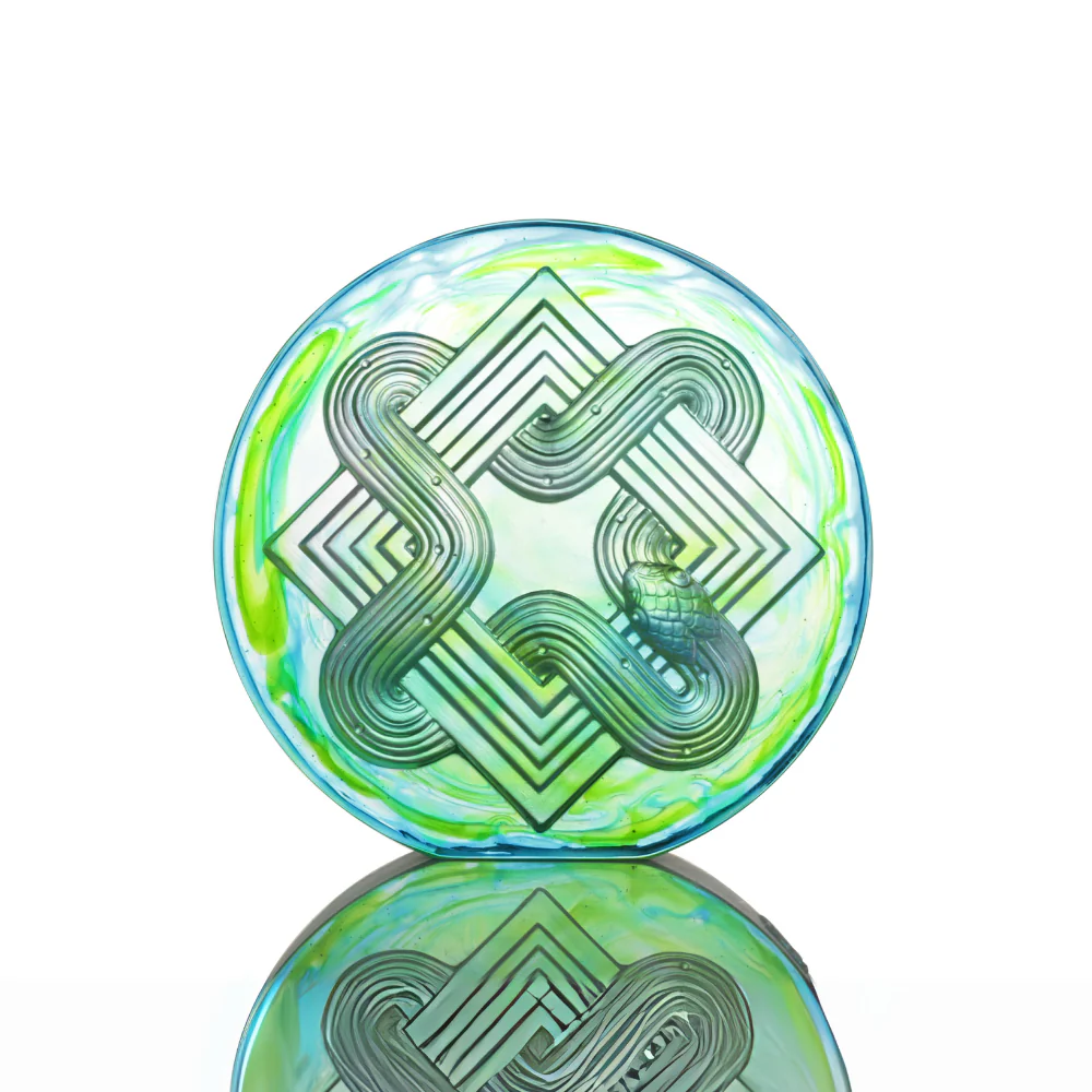 Liuli Snake Crystal Art with master blessing 師父开光-琉璃水晶生肖– 蛇摆件